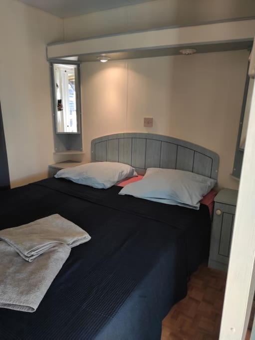 Mobil-Home Dans Un Beau Cadre A 15 Km Des Plages. Lunel  Zewnętrze zdjęcie